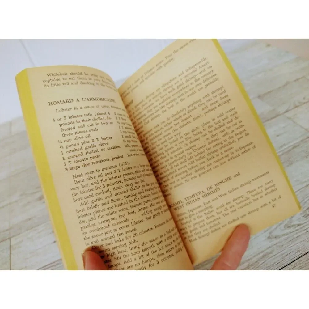 Easy Gourmet Cooking by Elsie Lee Magnum Paperback Cookbook 1st Ed‎ Vtg 1962